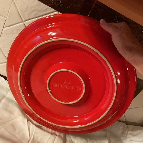 NWOB Le Creuset Cheese Platter with cutting board